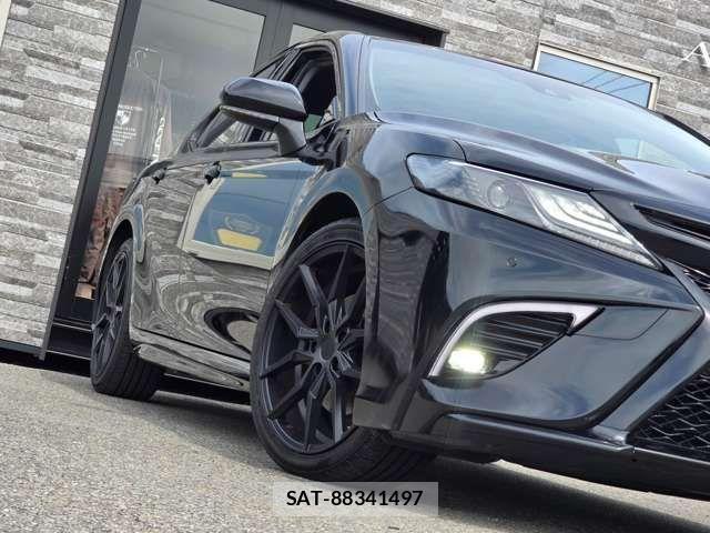 Toyota CAMRY HYBRID 2018-11 7875648-10