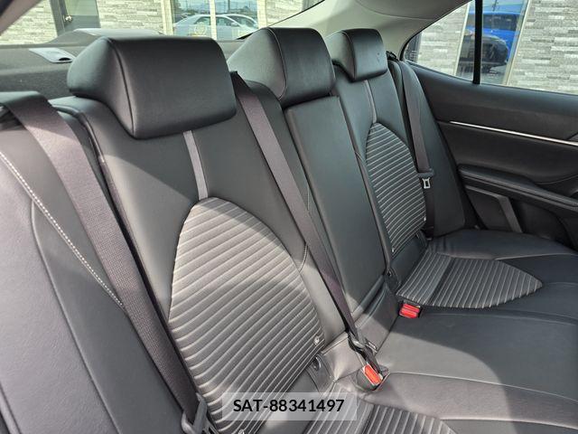 Toyota CAMRY HYBRID 2018-11 7875648-24