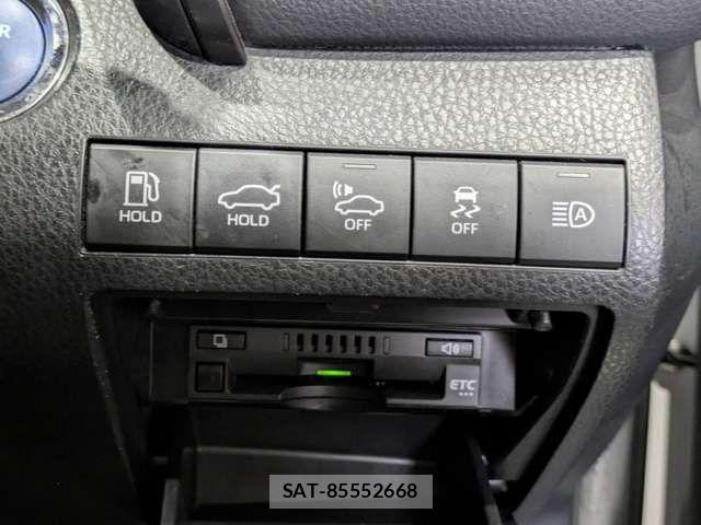 Toyota CAMRY HYBRID 2019-03 7875651-8