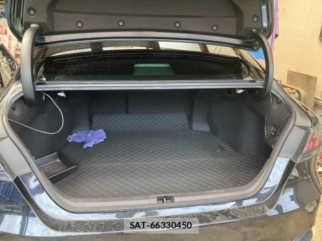 Toyota CAMRY HYBRID 2018-04 7875649-16