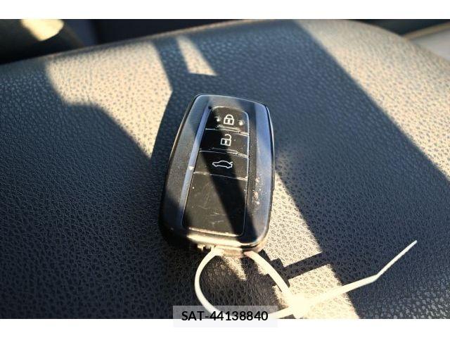 Toyota CAMRY HYBRID 2021-06 7875646-25