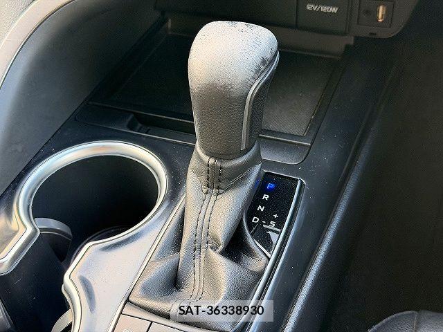 Toyota CAMRY HYBRID 2019-02 7875644-19