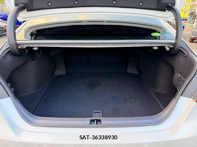 Toyota CAMRY HYBRID 2019-02 7875644-20