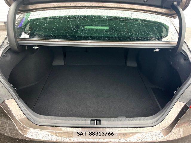 Toyota CAMRY HYBRID 2018-01 7902373-10
