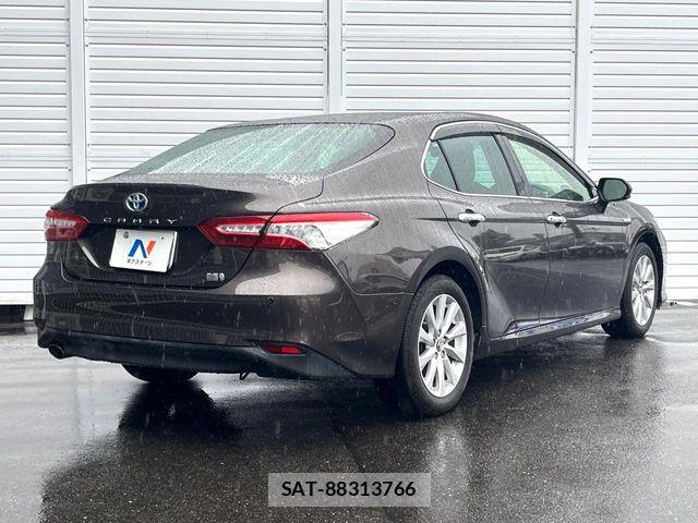 Toyota CAMRY HYBRID 2018-01 7902373-14