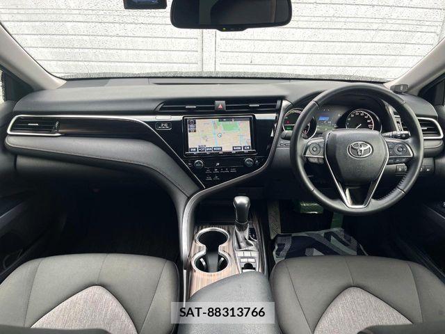Toyota CAMRY HYBRID 2018-01 7902373-1