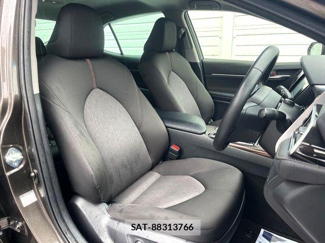 Toyota CAMRY HYBRID 2018-01 7902373-8
