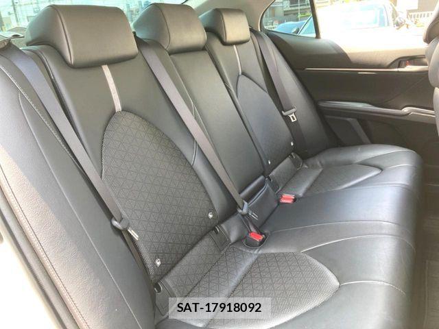 Toyota CAMRY HYBRID 2018-11 7902371-8