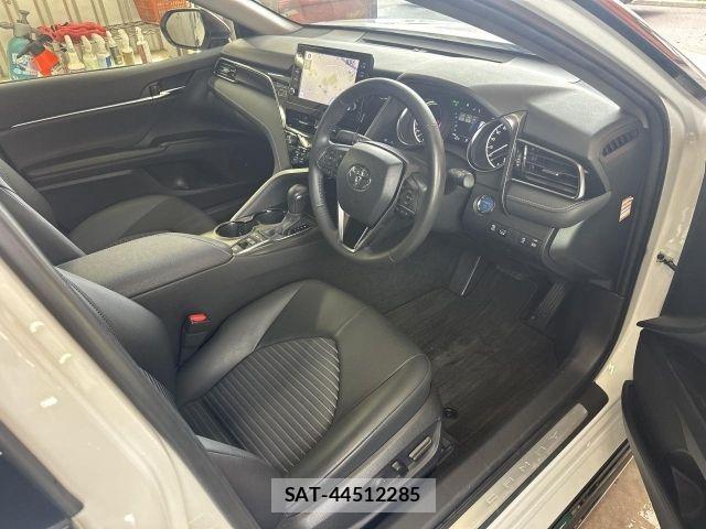 Toyota CAMRY HYBRID 2023-08 7960756-1