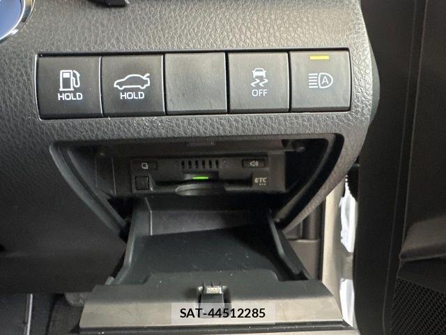 Toyota CAMRY HYBRID 2023-08 7960756-20