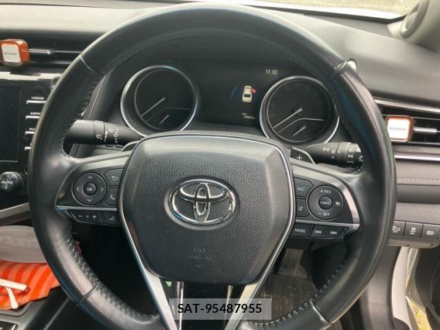 Toyota CAMRY HYBRID 2020-02 7960758-10