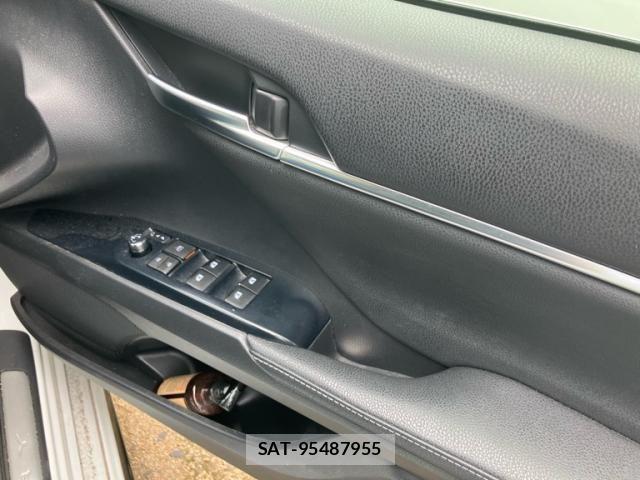 Toyota CAMRY HYBRID 2020-02 7960758-14