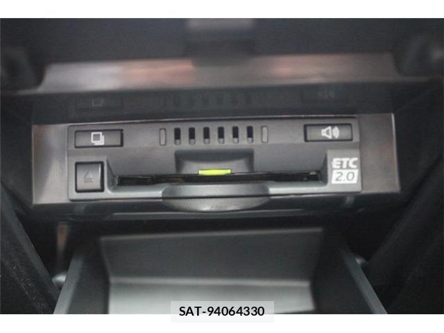 Toyota CAMRY HYBRID 2018-11 8034706-3