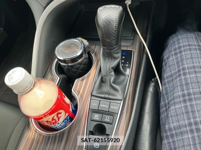Toyota CAMRY HYBRID 2017-09 8034717-15
