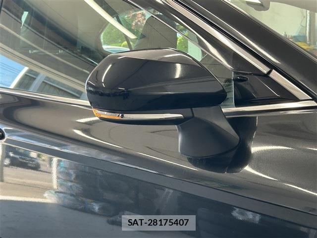 Toyota CAMRY HYBRID 2020-12 8034699-12