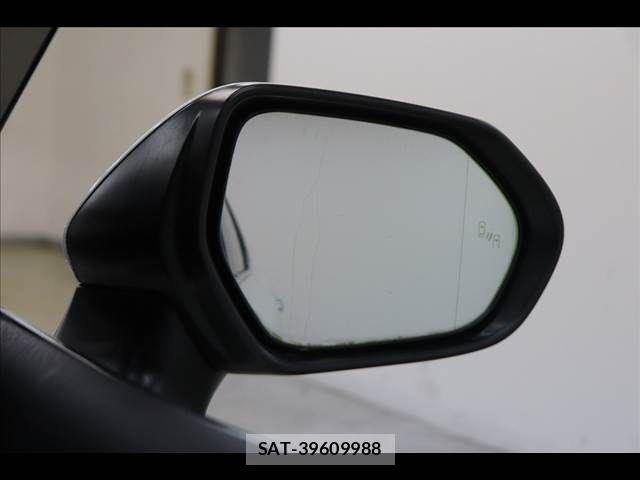 Toyota CAMRY HYBRID 2017-11 8034703-29
