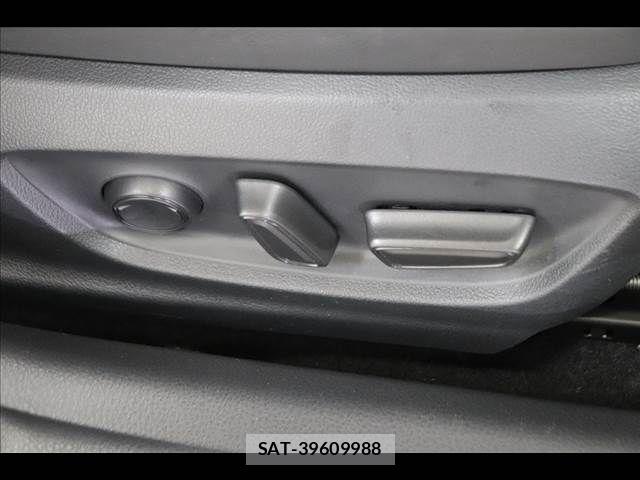 Toyota CAMRY HYBRID 2017-11 8034703-7