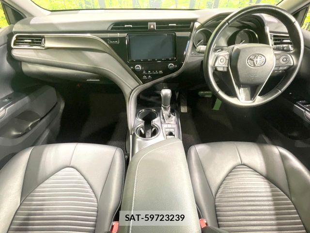 Toyota CAMRY HYBRID 2019-06 8034701-1