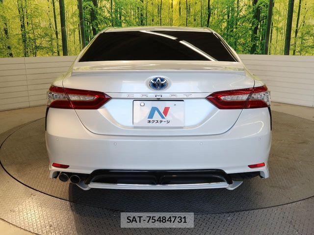Toyota CAMRY HYBRID 2019-09 8034702-16