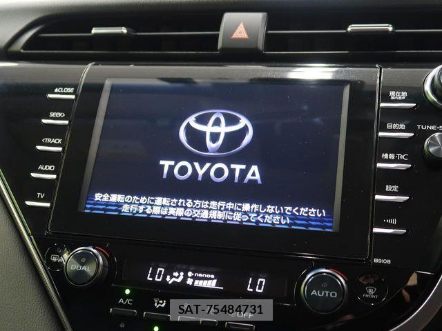 Toyota CAMRY HYBRID 2019-09 8034702-2