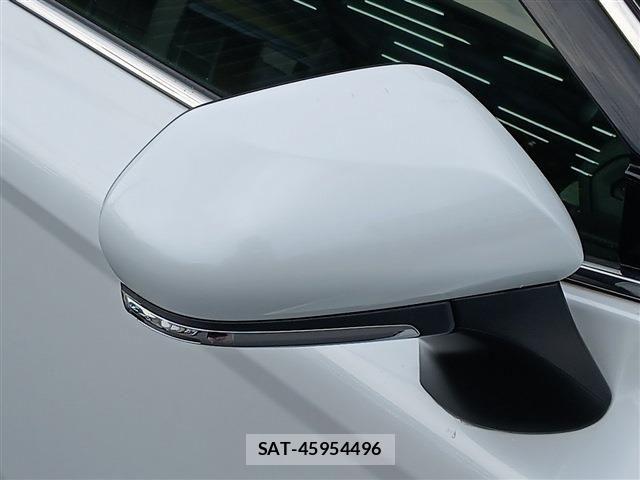 Toyota CAMRY HYBRID 2021-06 8034707-28