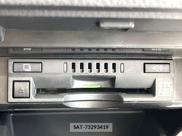 Toyota CAMRY HYBRID 2019-06 8034698-6