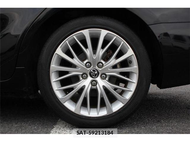 Toyota CAMRY HYBRID 2018-02 8034709-17