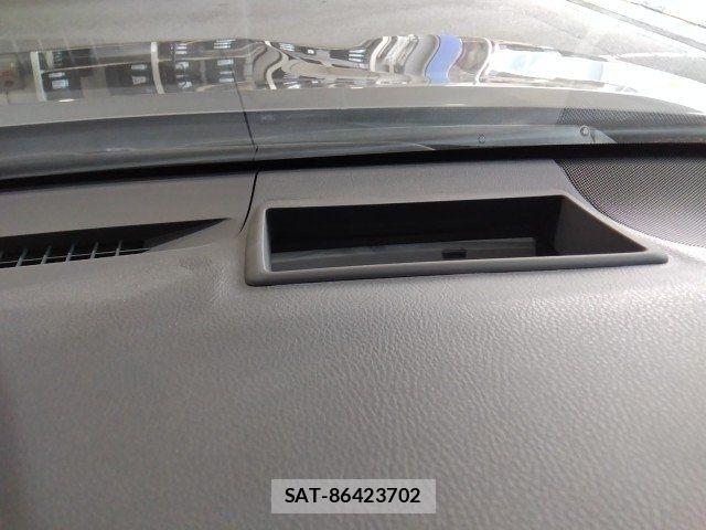 Toyota CAMRY HYBRID 2021-09 8073153-25