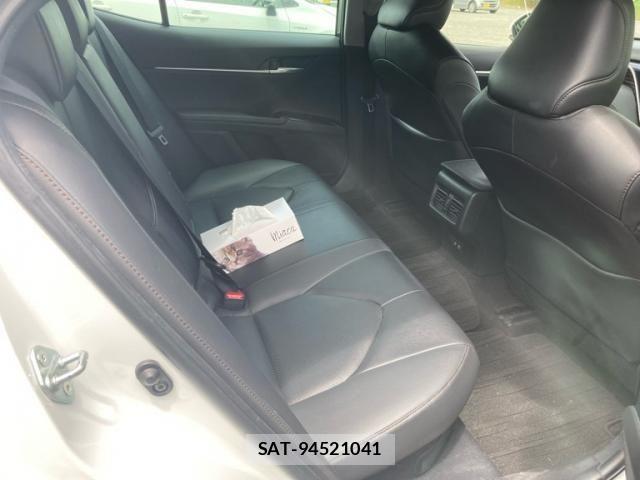 Toyota CAMRY HYBRID 2017-08 8073157-9