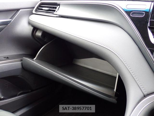 Toyota CAMRY HYBRID 2021-05 8073155-16