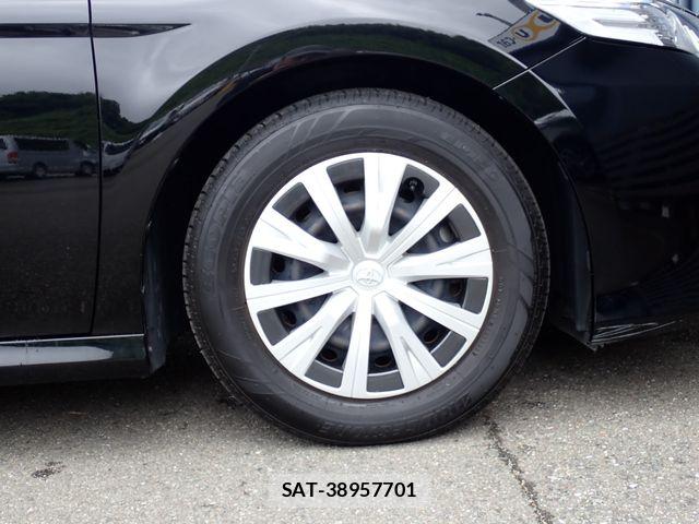 Toyota CAMRY HYBRID 2021-05 8073155-26