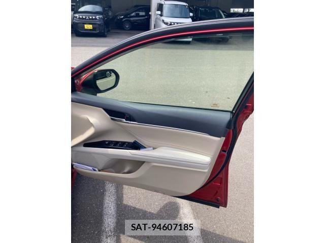 Toyota CAMRY HYBRID 2017-10 8073158-10