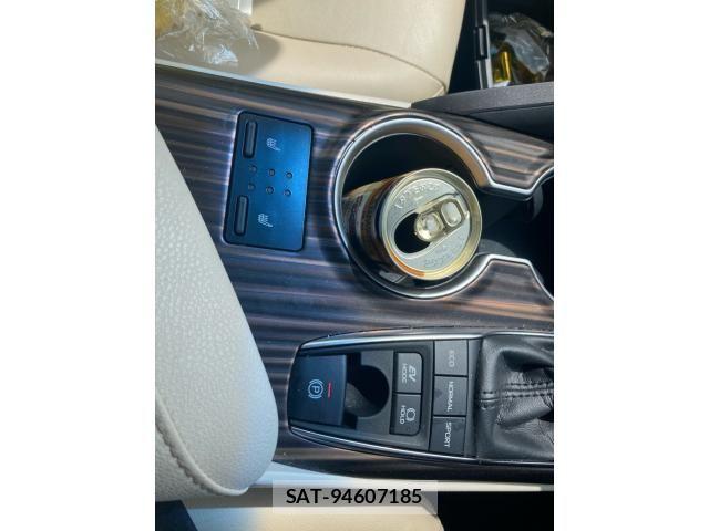 Toyota CAMRY HYBRID 2017-10 8073158-24