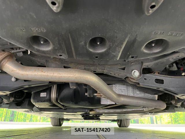 Toyota CAMRY HYBRID 2017-08 8073156-18