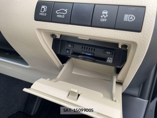 Toyota CAMRY HYBRID 2021-03 8073154-15