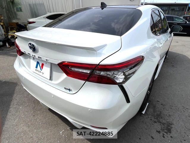 Toyota CAMRY HYBRID 2022-07 8073152-18