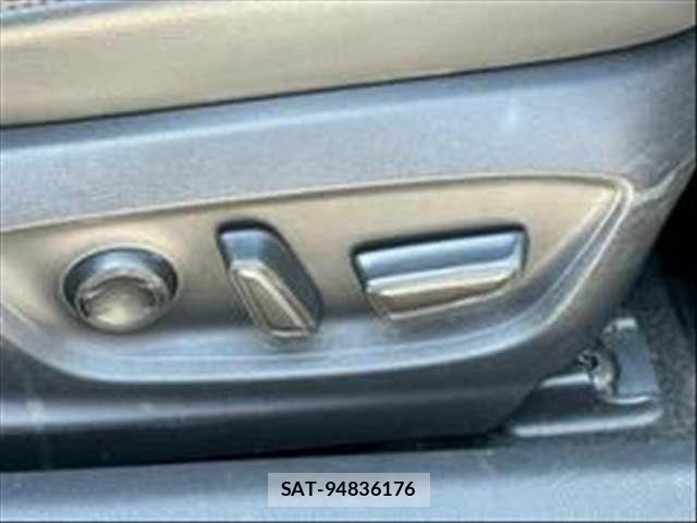 Toyota CAMRY HYBRID 2018-05 8098376-14