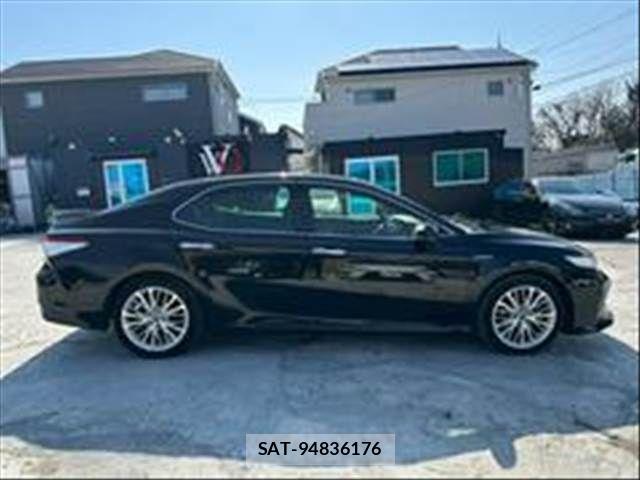 Toyota CAMRY HYBRID 2018-05 8098376-3