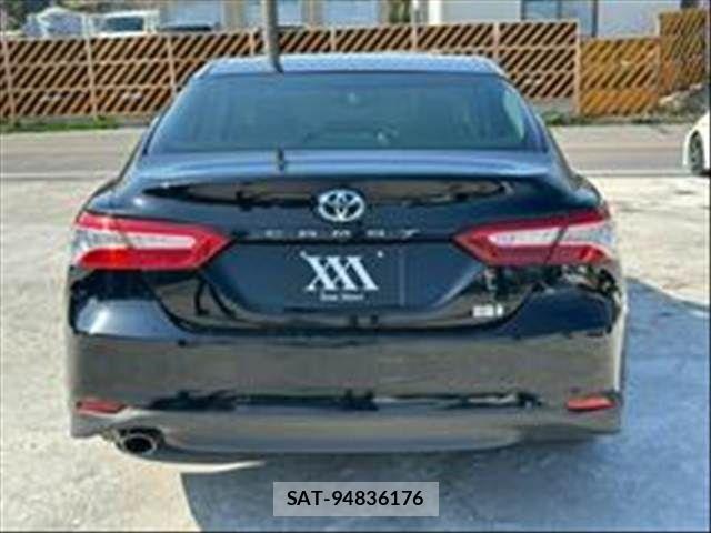 Toyota CAMRY HYBRID 2018-05 8098376-7