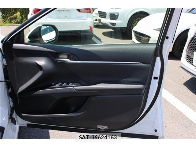 Toyota CAMRY HYBRID 2018-12 8098377-28
