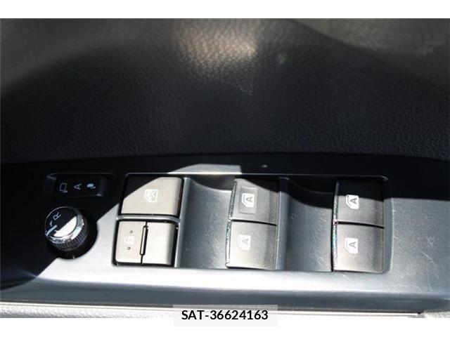 Toyota CAMRY HYBRID 2018-12 8098377-29