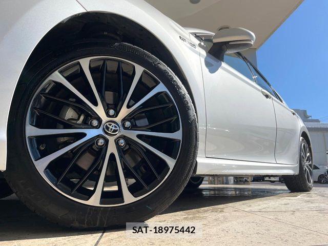Toyota CAMRY HYBRID 2019-11 8098375-12