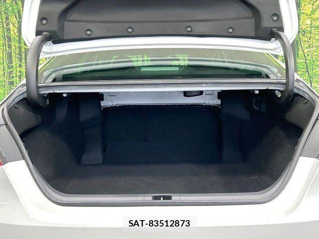 Toyota CAMRY HYBRID 2018-03 8098387-10