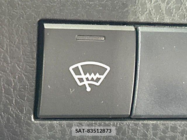 Toyota CAMRY HYBRID 2018-03 8098387-1