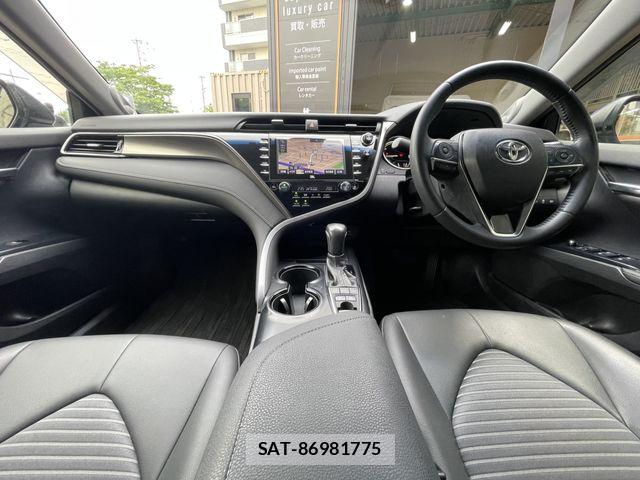 Toyota CAMRY HYBRID 2019-02 8098384-1