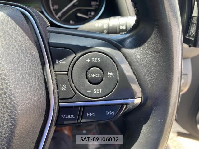 Toyota CAMRY HYBRID 2017-11 8098386-19
