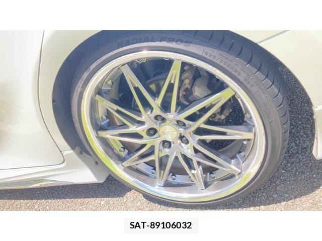 Toyota CAMRY HYBRID 2017-11 8098386-7