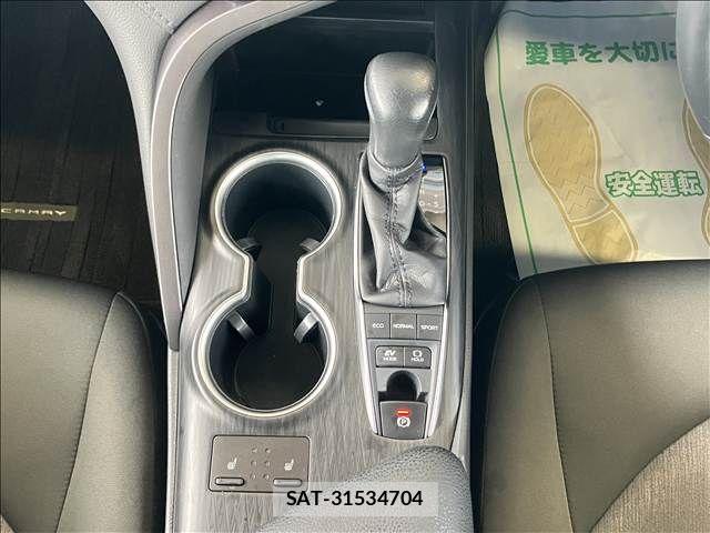 Toyota CAMRY HYBRID 2021-04 8098383-16