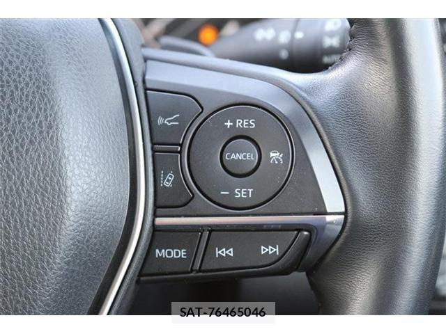 Toyota CAMRY HYBRID 2018-08 8129299-5