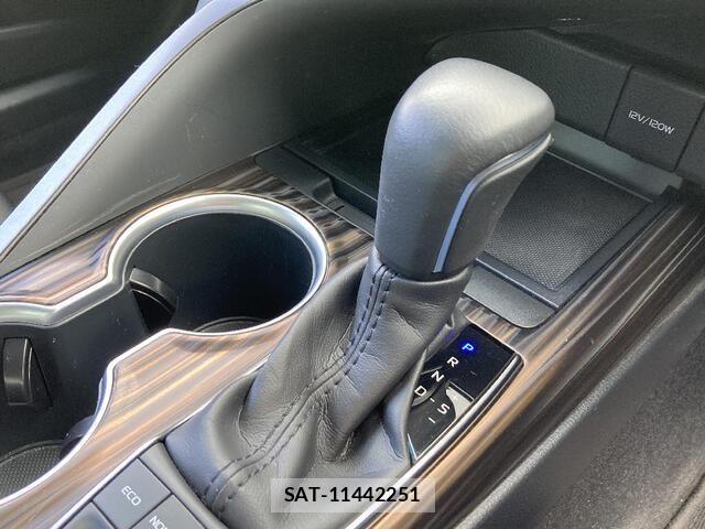 Toyota CAMRY HYBRID 2020-07 8206727-10